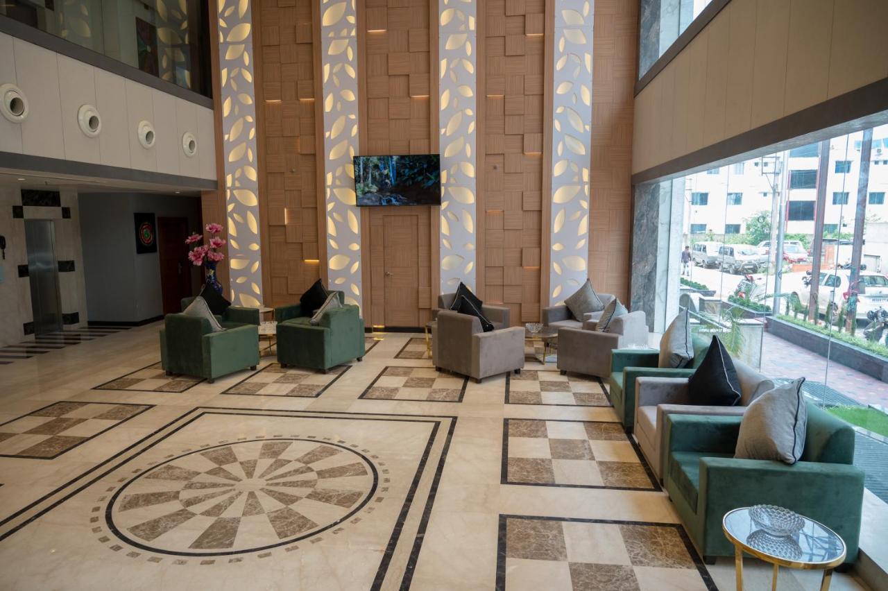 Golden Retreat Hotel Baharampur Exterior photo